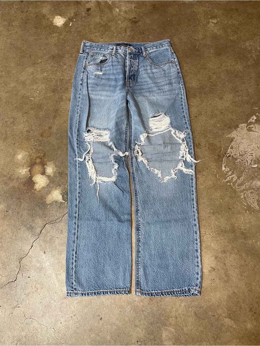 Aeropostale 90s Baggy Ripped Jeans - Picture 2 of 8